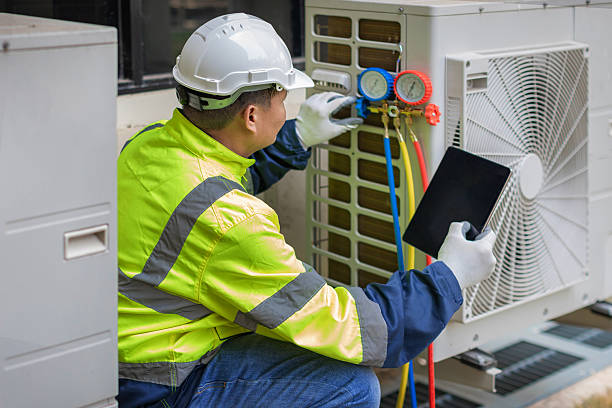 Professional Hvac Installation technician working in Columbia, MD